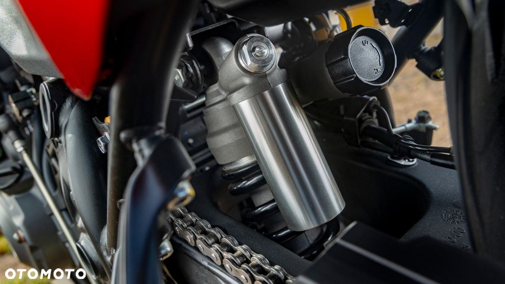 Yamaha XTZ - 13