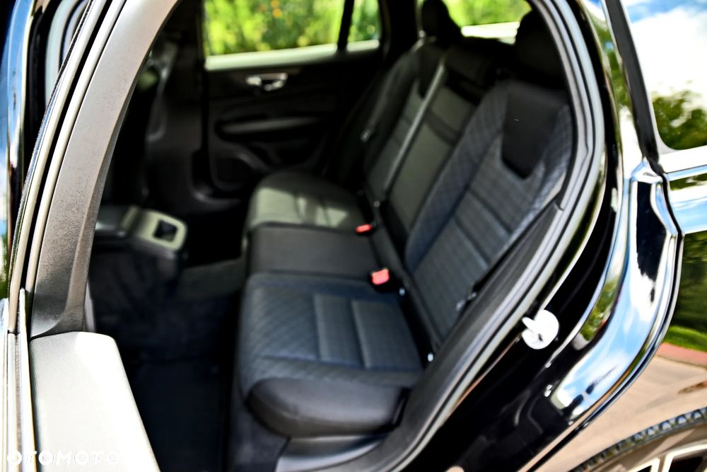Volvo V60 B3 B Geartronic Momentum Core - 23