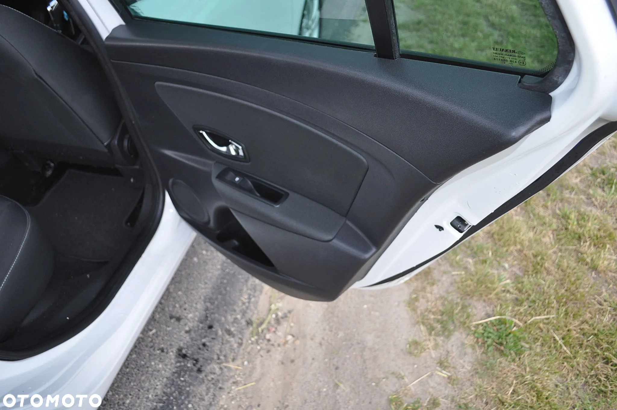 Renault Megane 1.5 dCi Limited EDC EU6 - 20