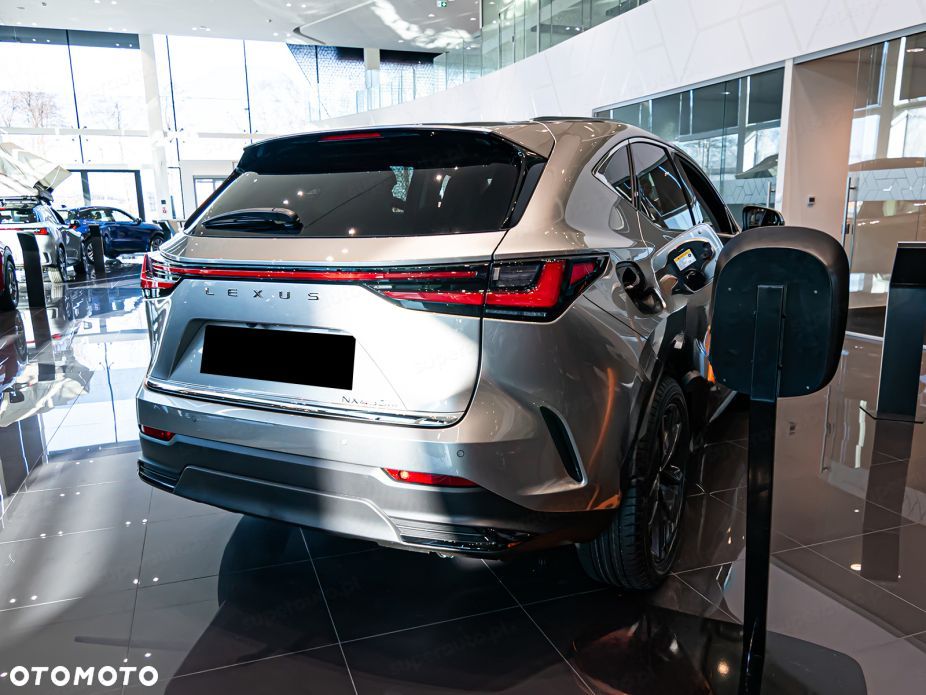 Lexus NX - 7