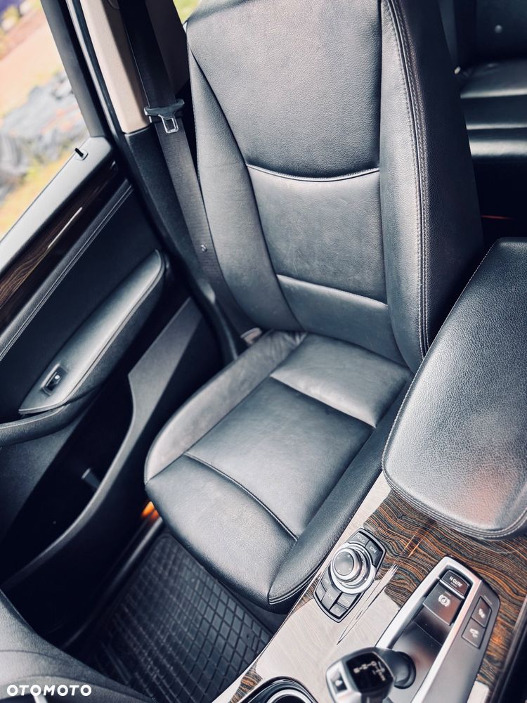 BMW X3 28i xDrive - 28