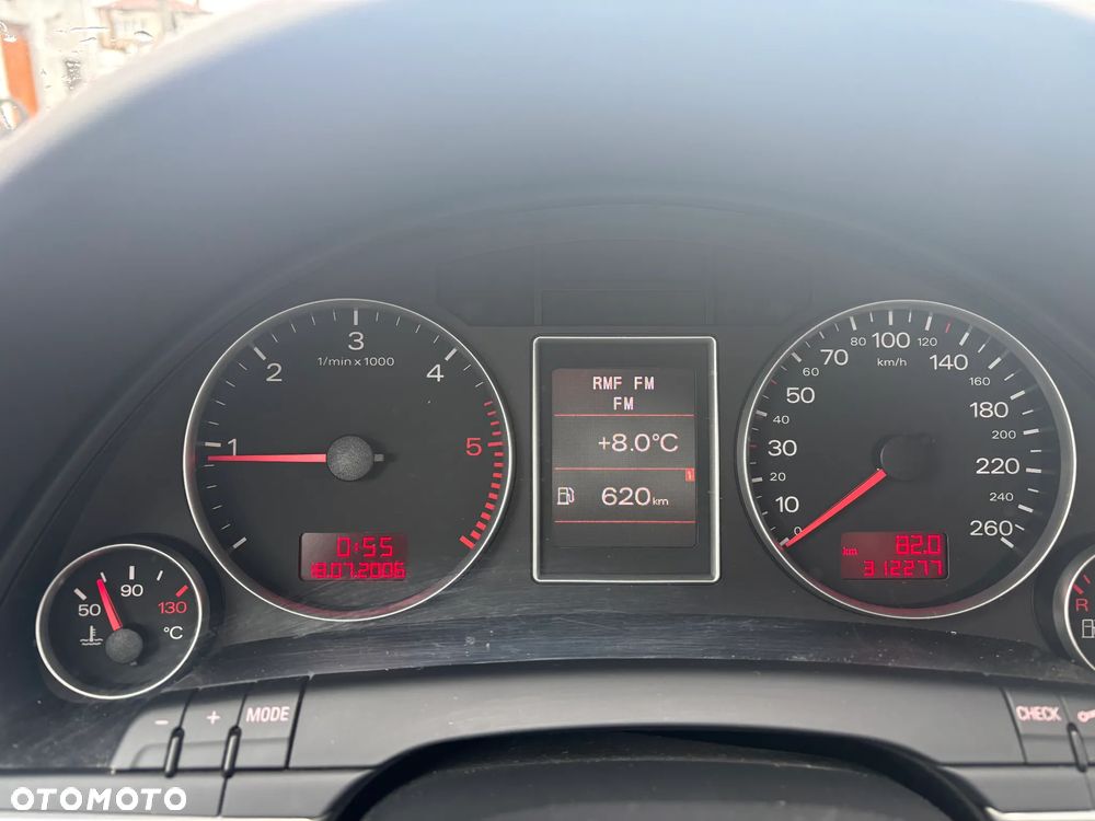 Audi A4 Avant - 8