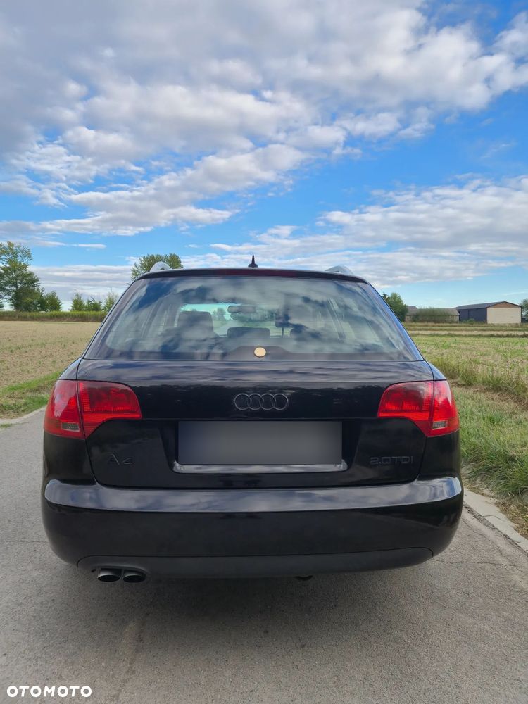 Audi A4 Avant 2.0 TDI - 13