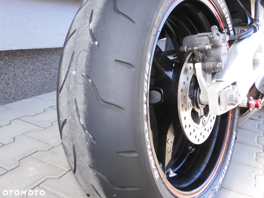 Honda CBR - 9
