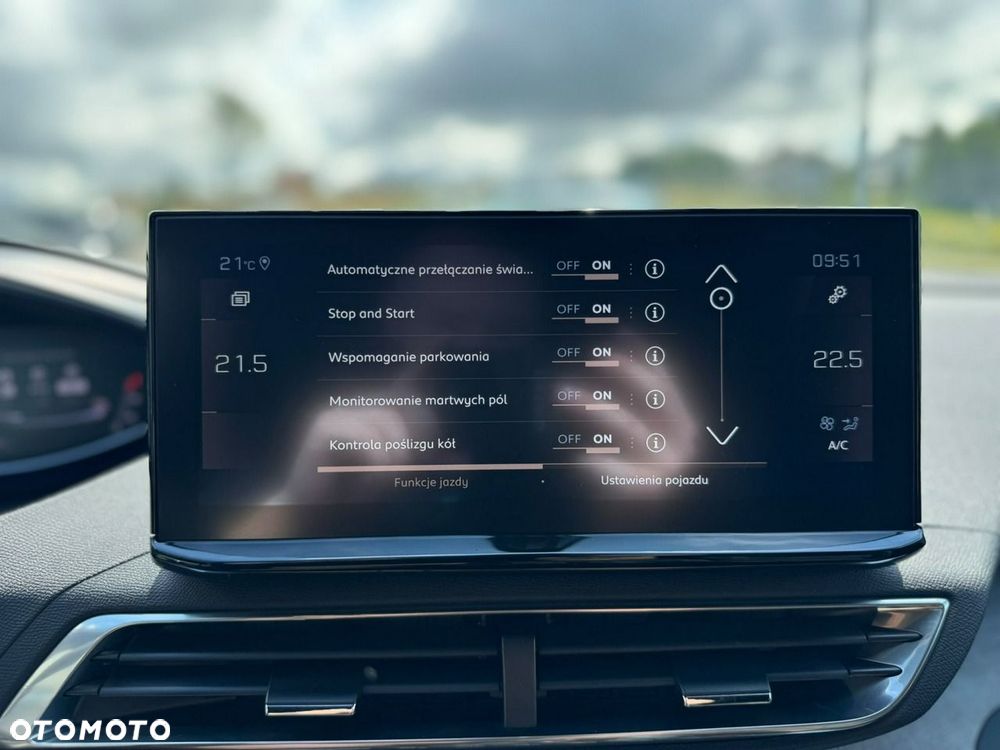 Peugeot 5008 - 32