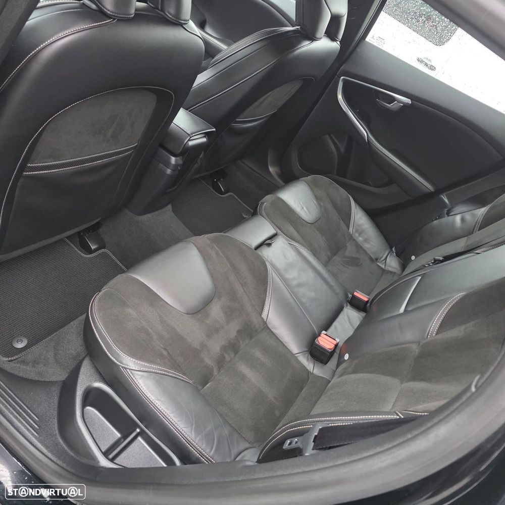 Volvo V40 1.6 D2 R-Design - 31