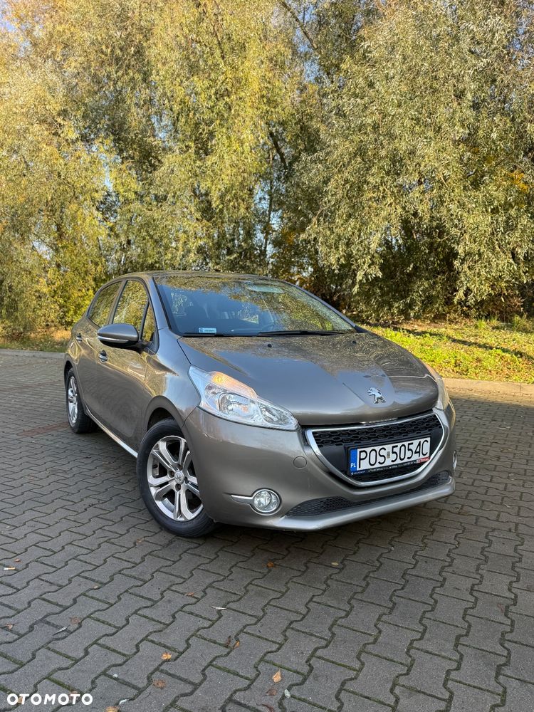 Peugeot 208 1.4 VTi Allure - 1
