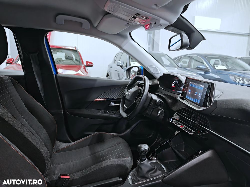 Peugeot 2008 PureTech 100 Allure - 6