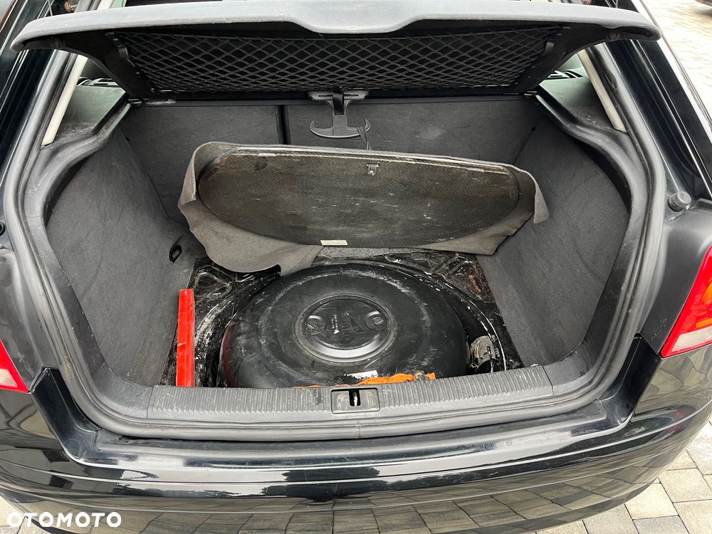 Audi A3 1.6 Ambiente - 24