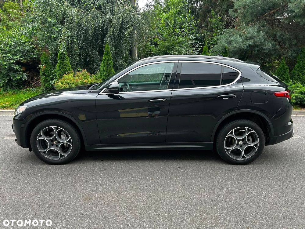 Alfa Romeo Stelvio 2.0 Turbo 16V AT8-Q4 Ti - 7