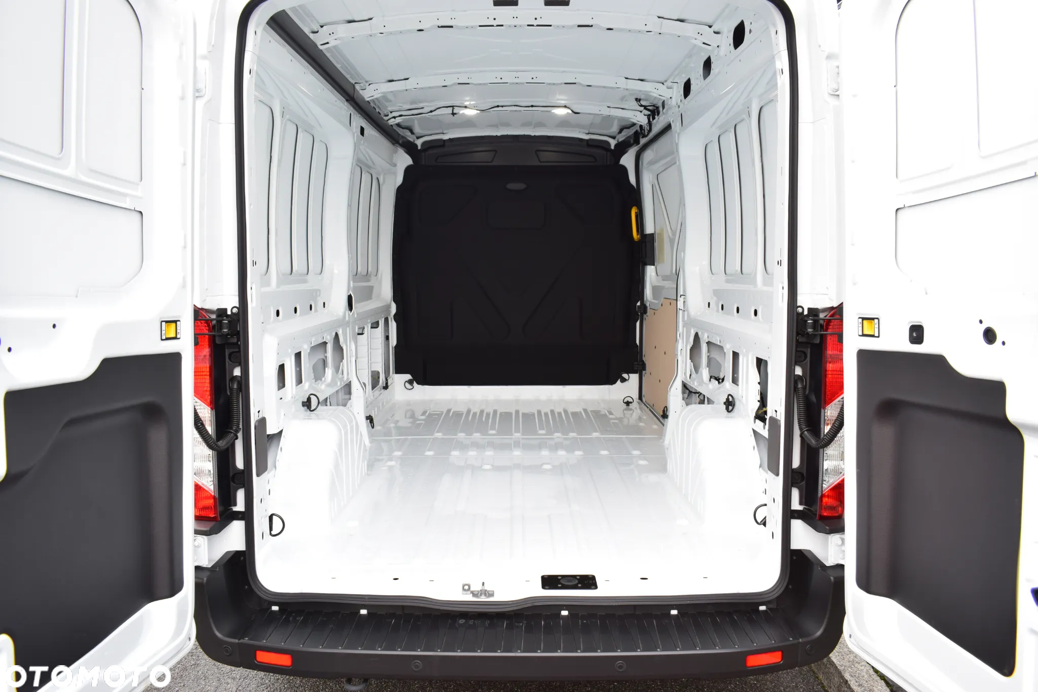 Ford Transit - 7