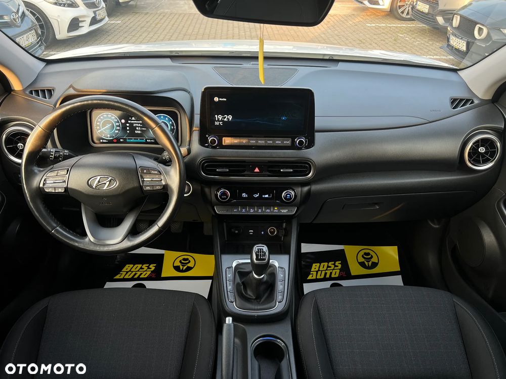 Hyundai Kona - 16