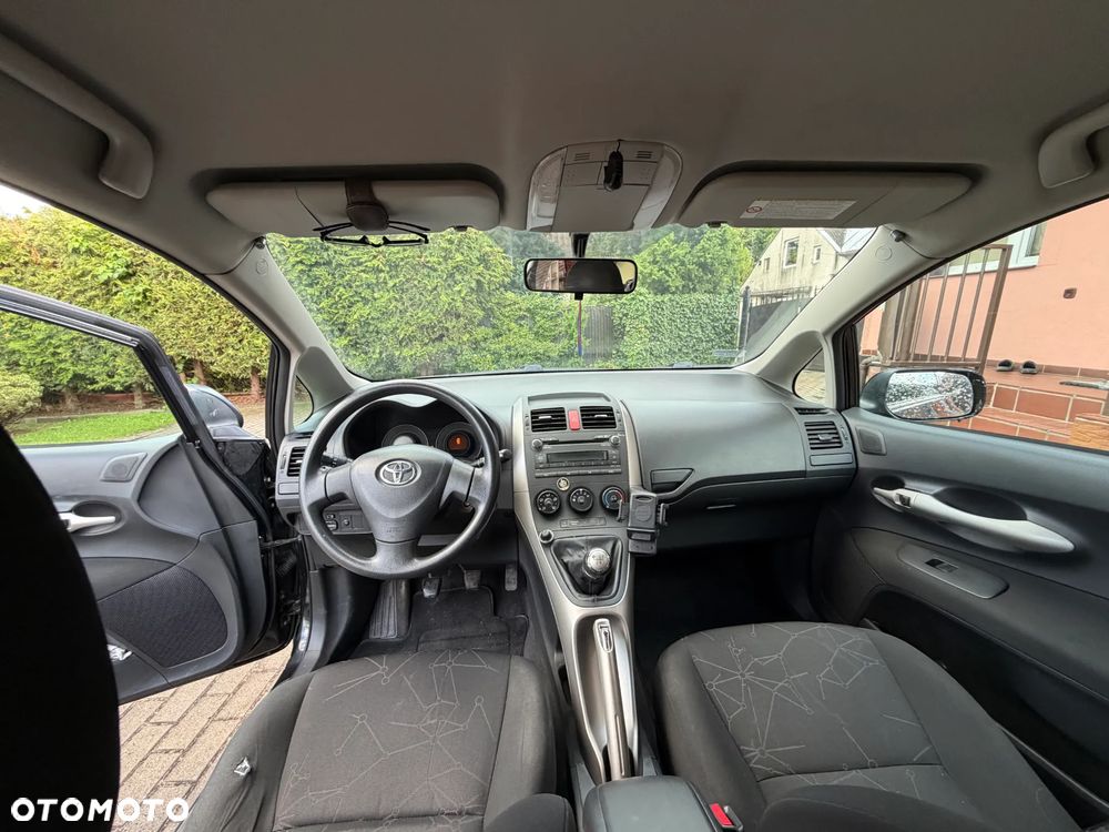 Toyota Auris 2.0 D-4D Luna - 5