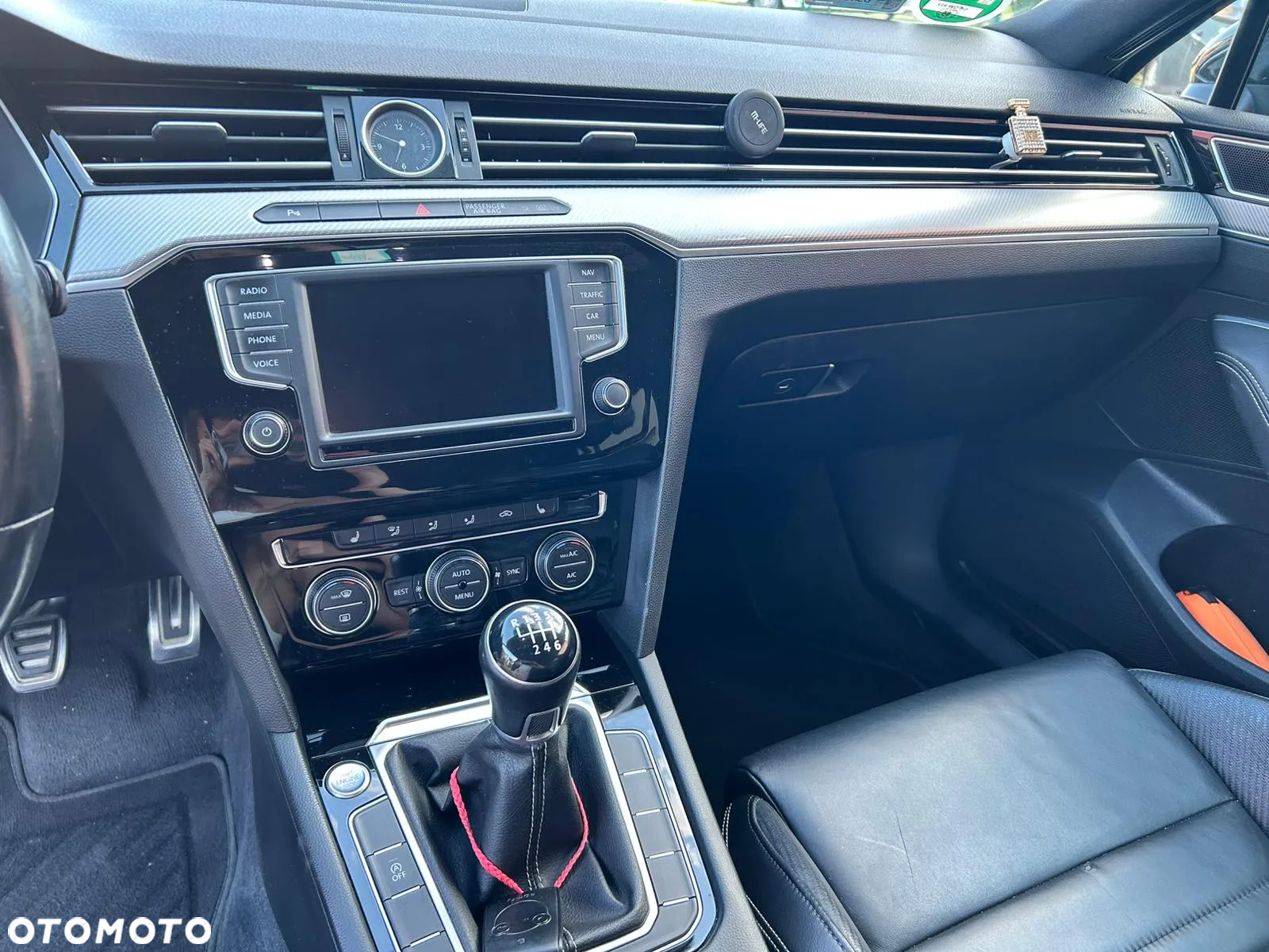 Volkswagen Passat Variant 2.0 TDI (BlueMotion Technology) Highline - 15