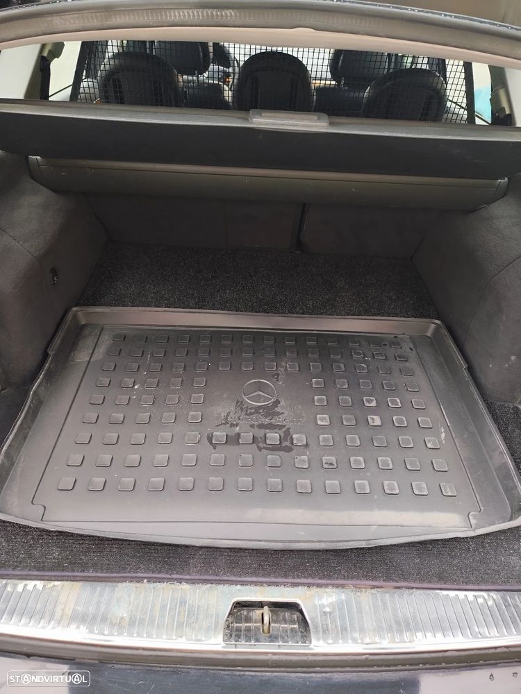 Mercedes-Benz E 220 CDi Elegance - 18