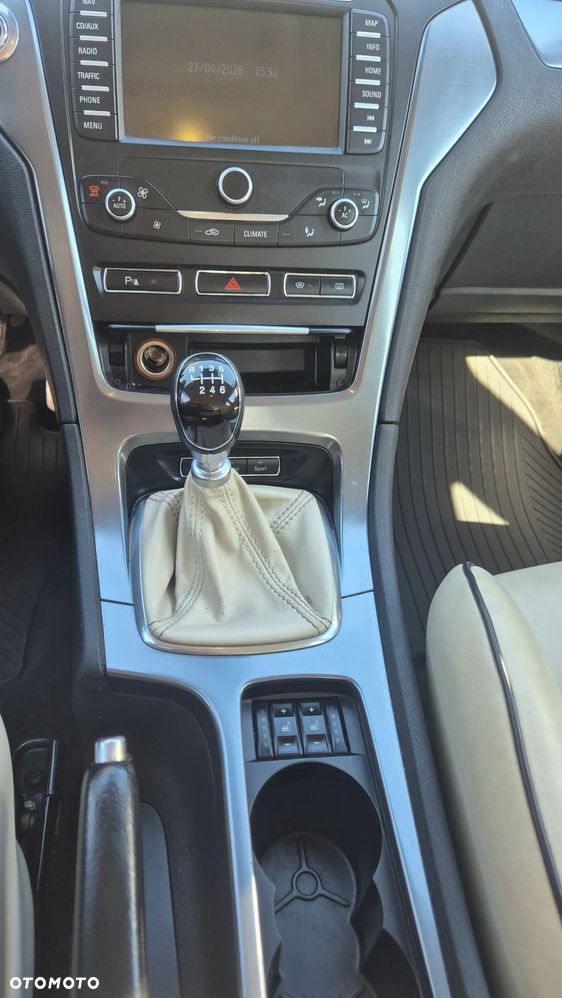Ford Mondeo 1.6 T Titanium - 12