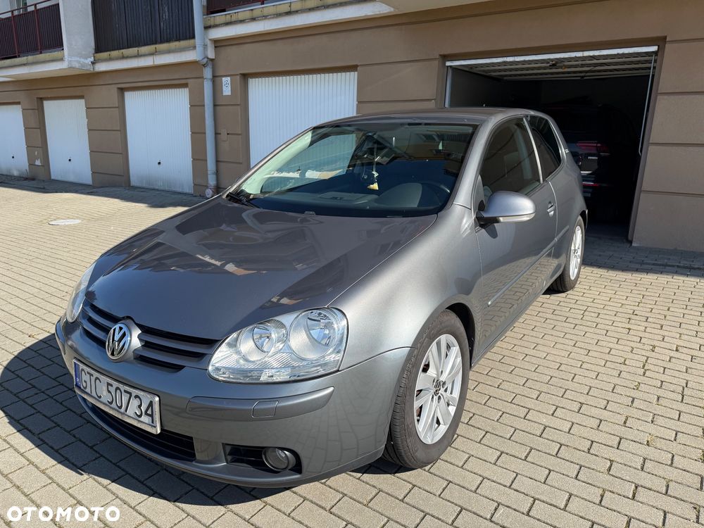 Volkswagen Golf - 2