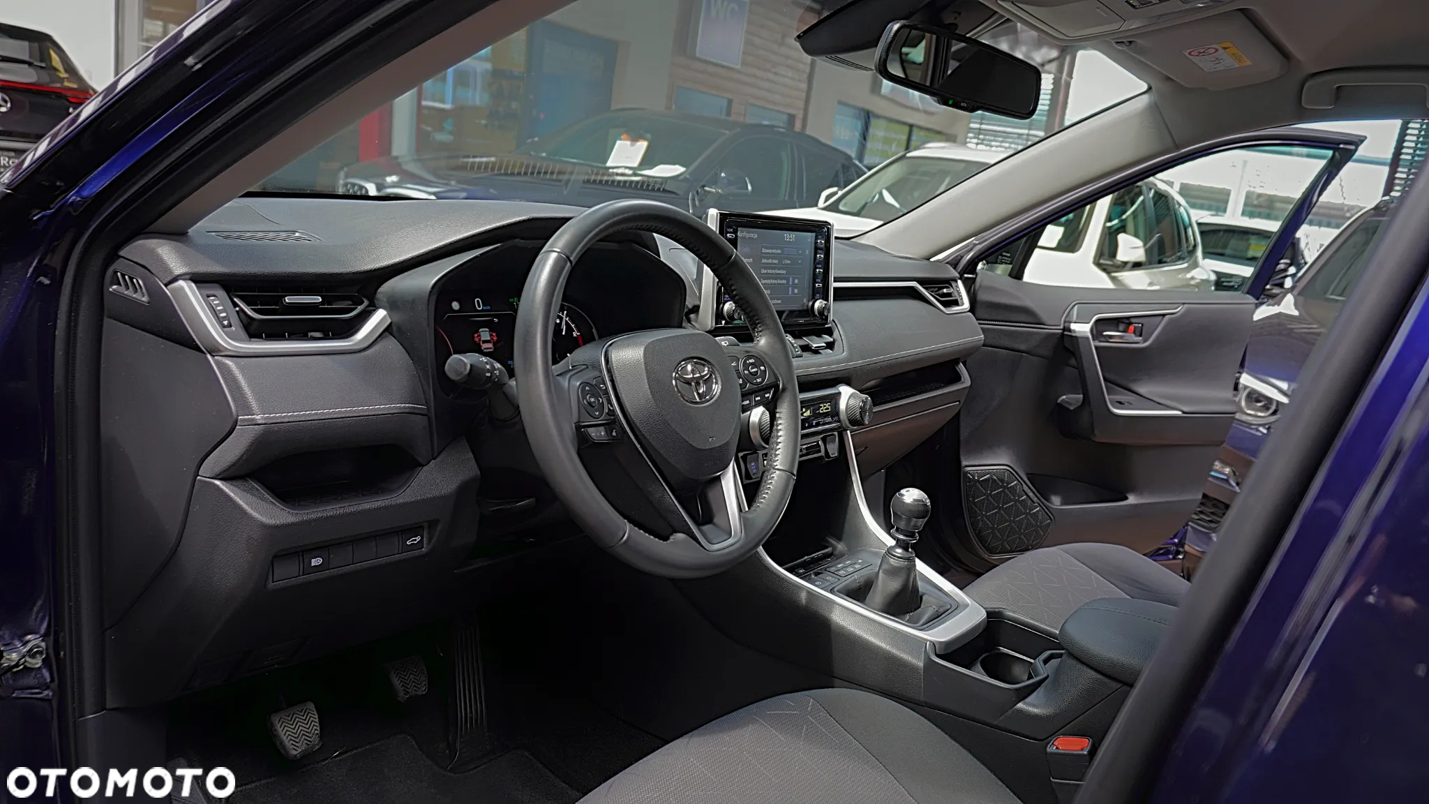 Toyota RAV4 - 13