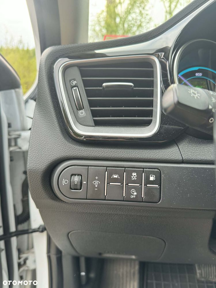 Kia XCeed - 21