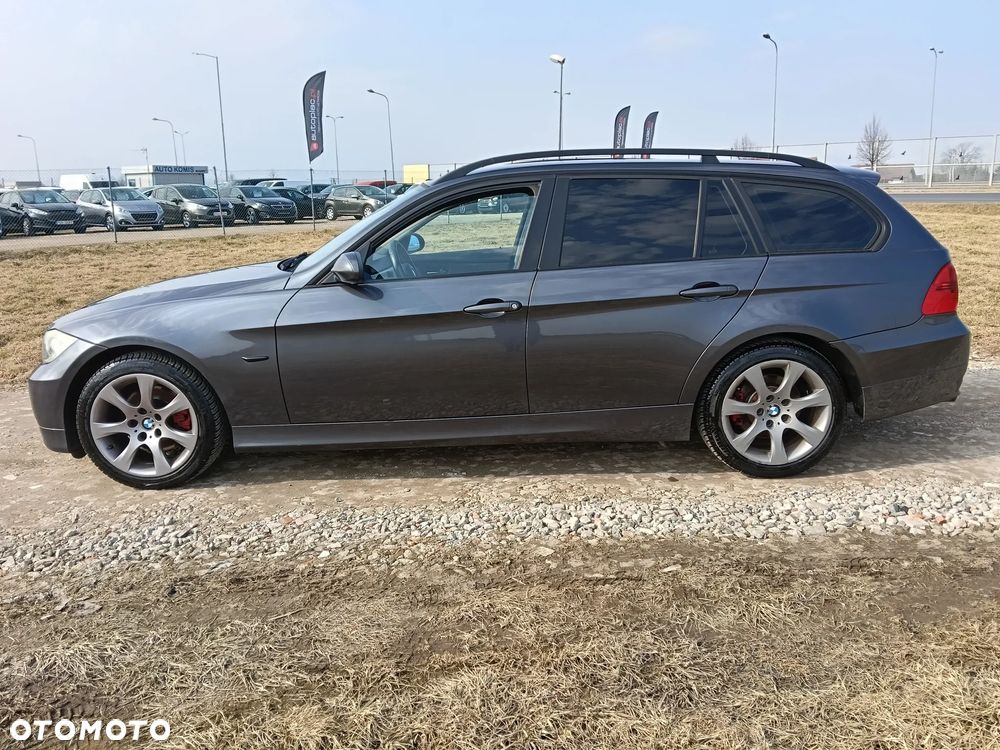 BMW Seria 3 320i - 3