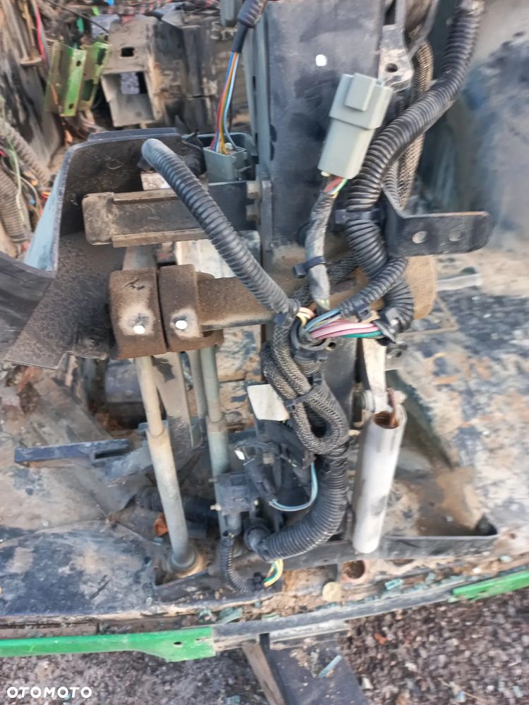 Kabina  SG093 ,JOHN DEERE 7720 błotniki poszerzenia nadkoli ,kokpit,środek,instalacja,RE183707,MONITOR POJAZDU,elektryczna,tapicerka,7200,7820,7830,7930,6215,7530, - 12