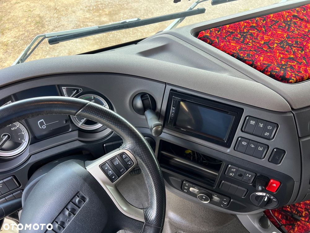 DAF XF 530 FT USZKODZONY SILNIK/PALI/JEŹDZI - 21