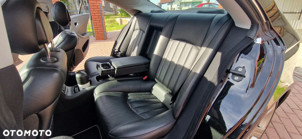 Mercedes-Benz CLS - 21