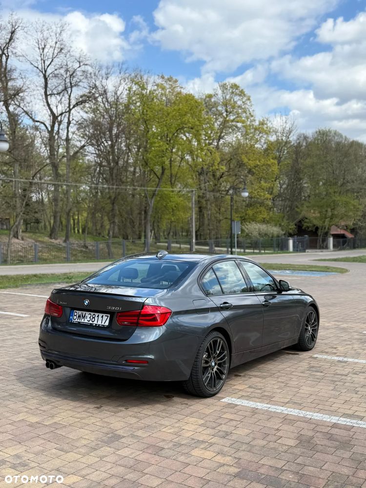 BMW Seria 3 328i xDrive Sport-Aut Sport Line - 21