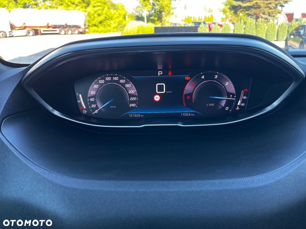 Peugeot 3008 1.5 BlueHDi Allure Pack S&S EAT8 - 30