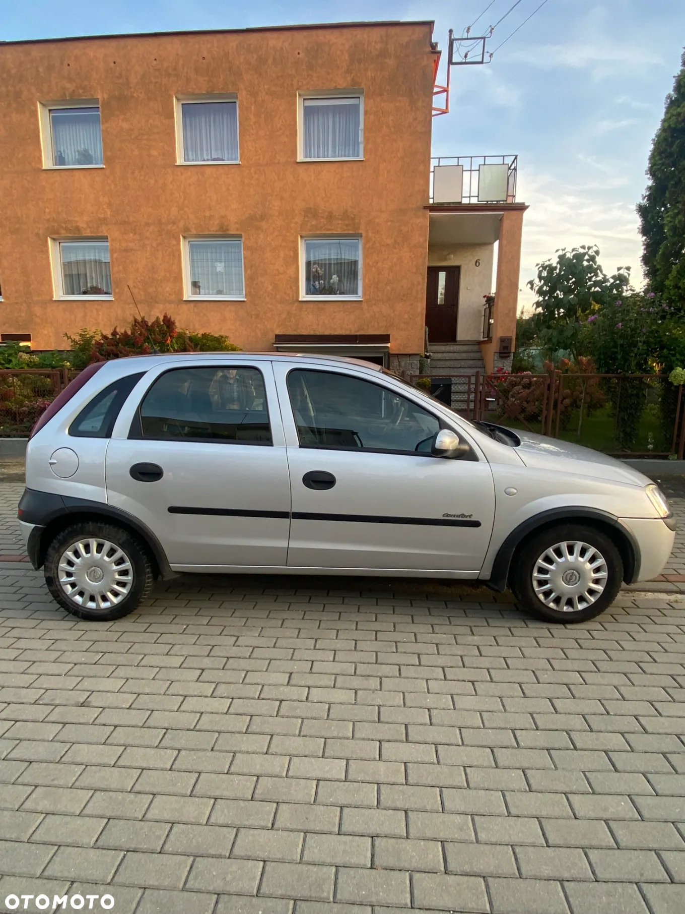 Opel Corsa 1.0 12V Comfort - 4