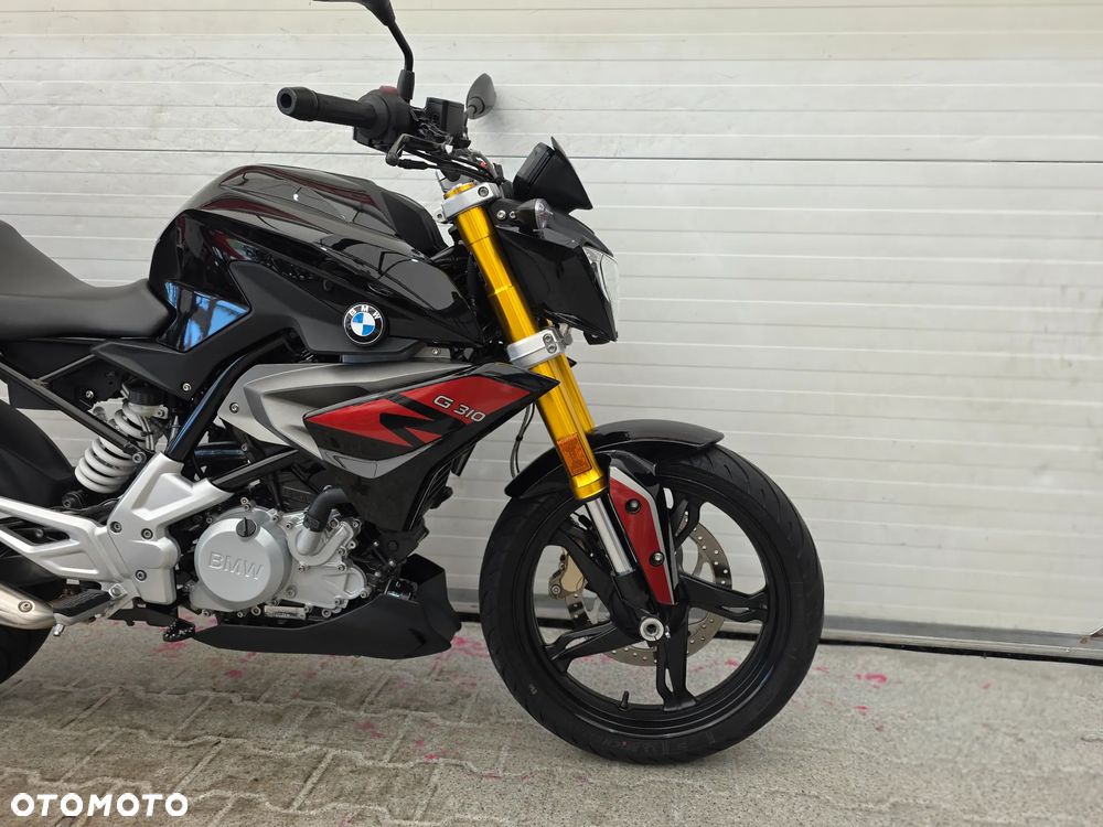 BMW G - 9