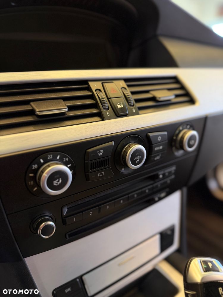 BMW Seria 5 530d - 32