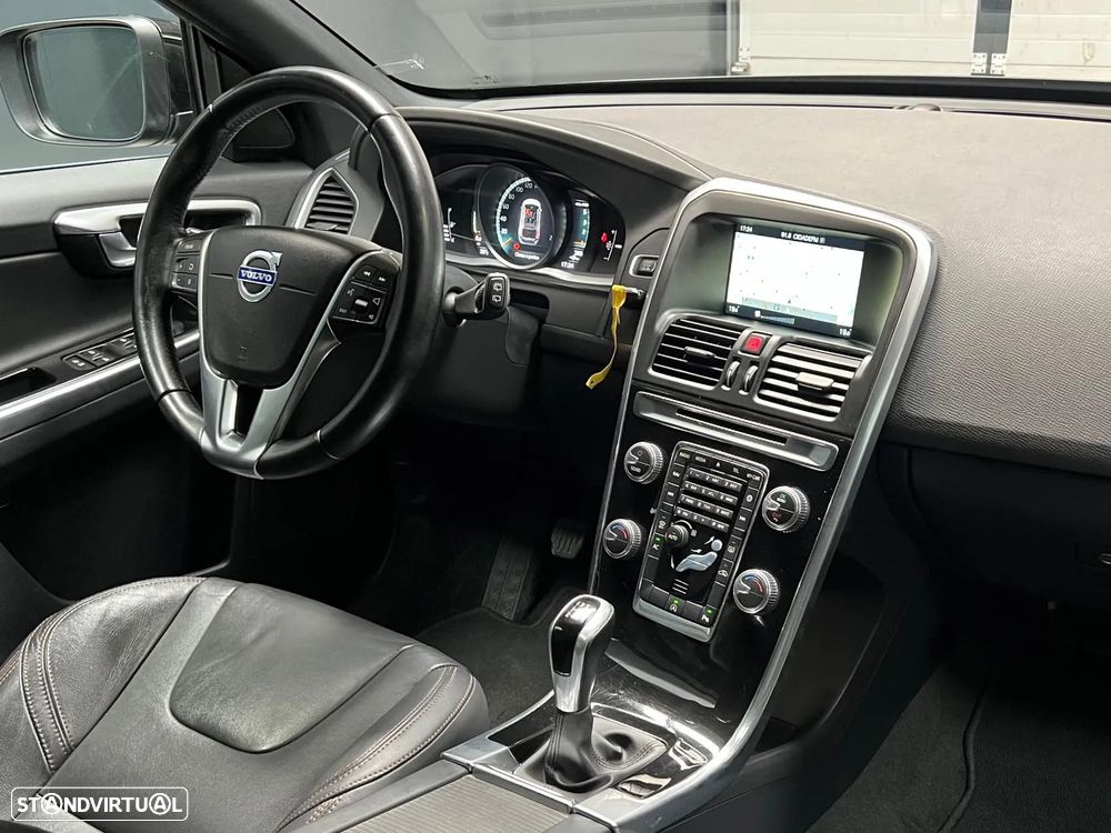 Volvo XC 60 2.0 D4 Inscription - 14