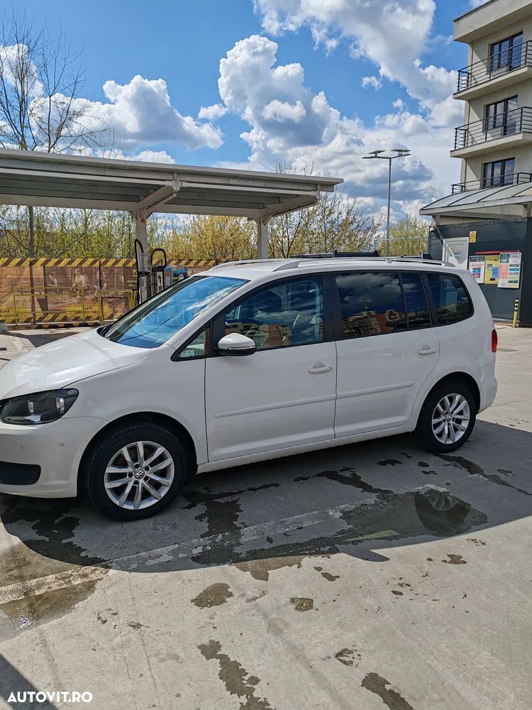 Volkswagen Touran 2.0 TDI DSG Comfortline - 10