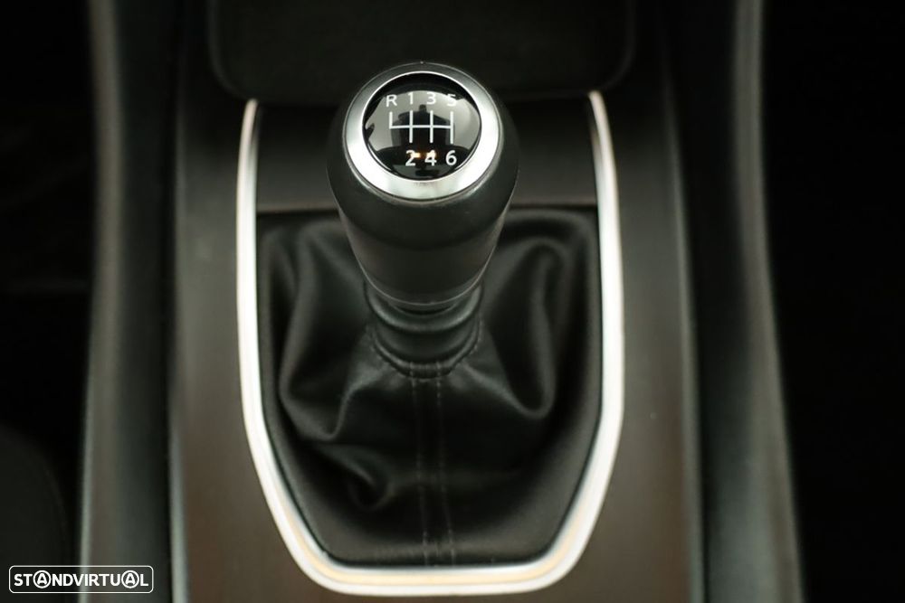 Nissan Qashqai 1.3 DIG-T N-Connecta LED - 14