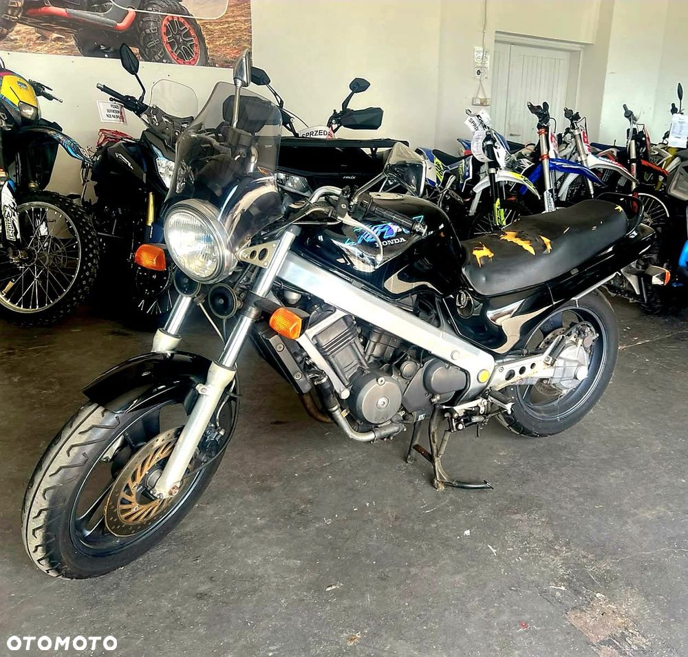 Honda NTV - 1
