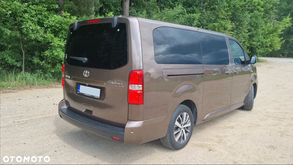 Toyota ProAce Kombi D-4D Long 2,8t - 3