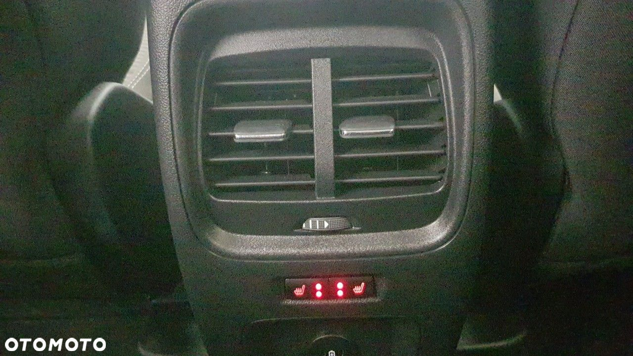Ford Kuga - 21