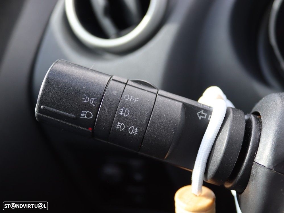 Nissan Qashqai 1.5 dCi Tekna Premium Pele Preta 18 - 22