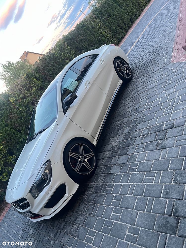 Mercedes-Benz CLA 250 4-Matic - 2