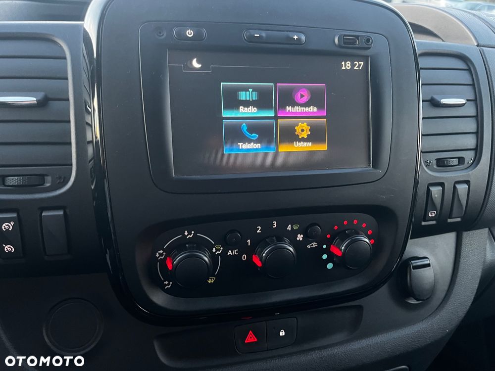 Opel Vivaro - 24