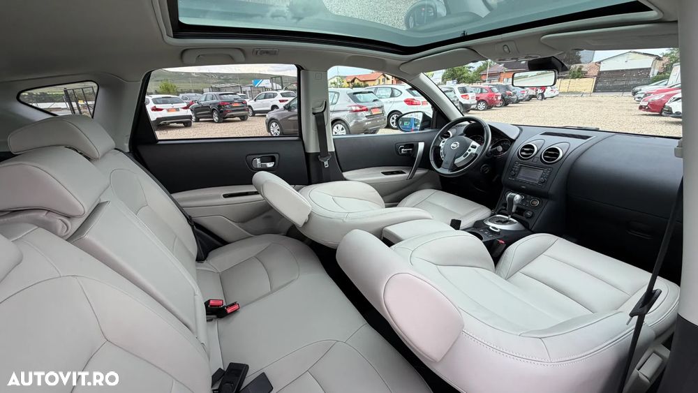 Nissan Qashqai 2.0 DCI 4 x 4 DPF Aut tekna - 17
