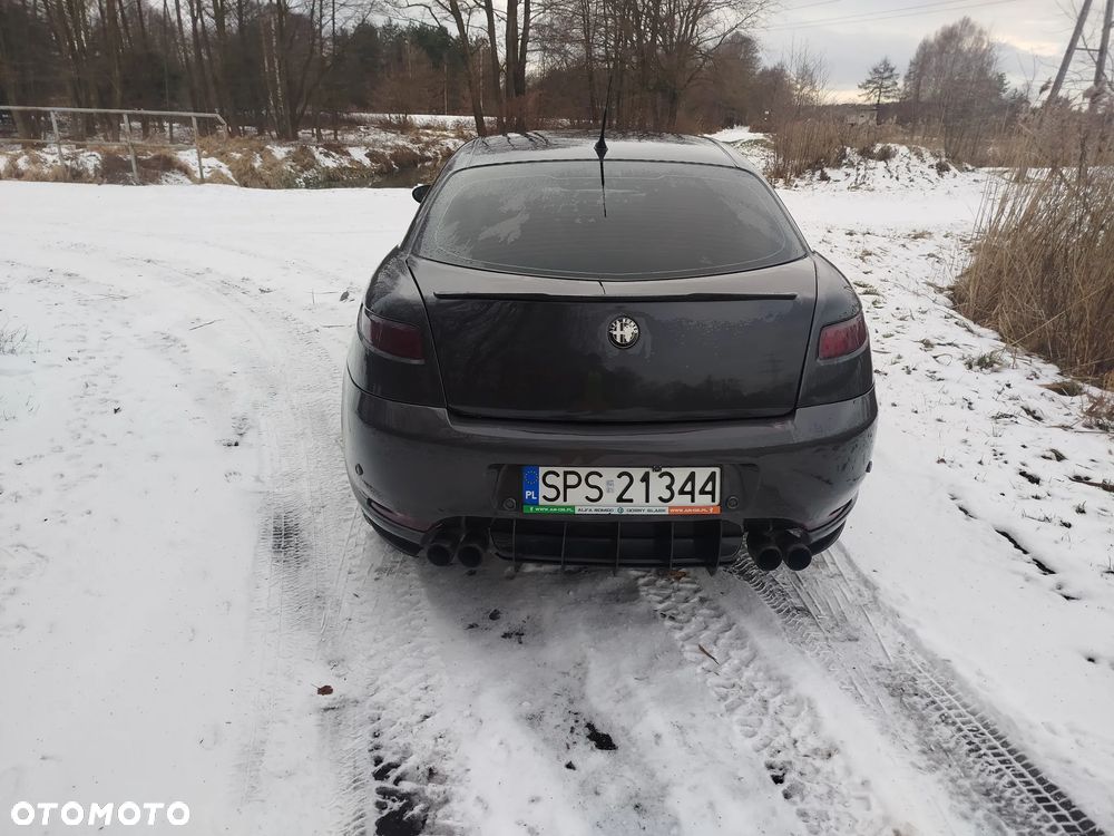 Alfa Romeo GT 1.9JTD 16V Distinctive - 5