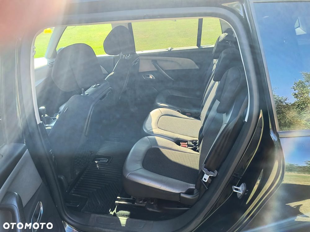 Citroën C4 Picasso 1.6 e-HDi Exclusive - 17