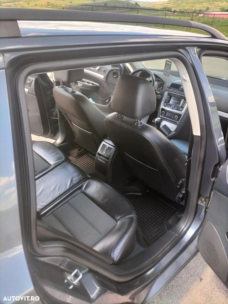 SKODA Octavia 2010 — imagine 9
