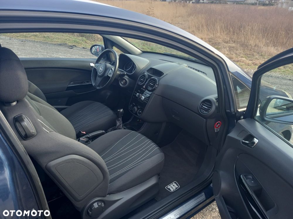 Opel Corsa 1.4 16V Color Edition - 9