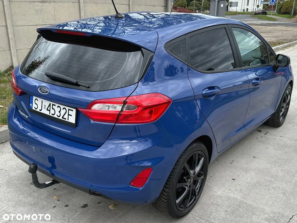 Ford Fiesta 1.5 TDCi ACTIVE - 9