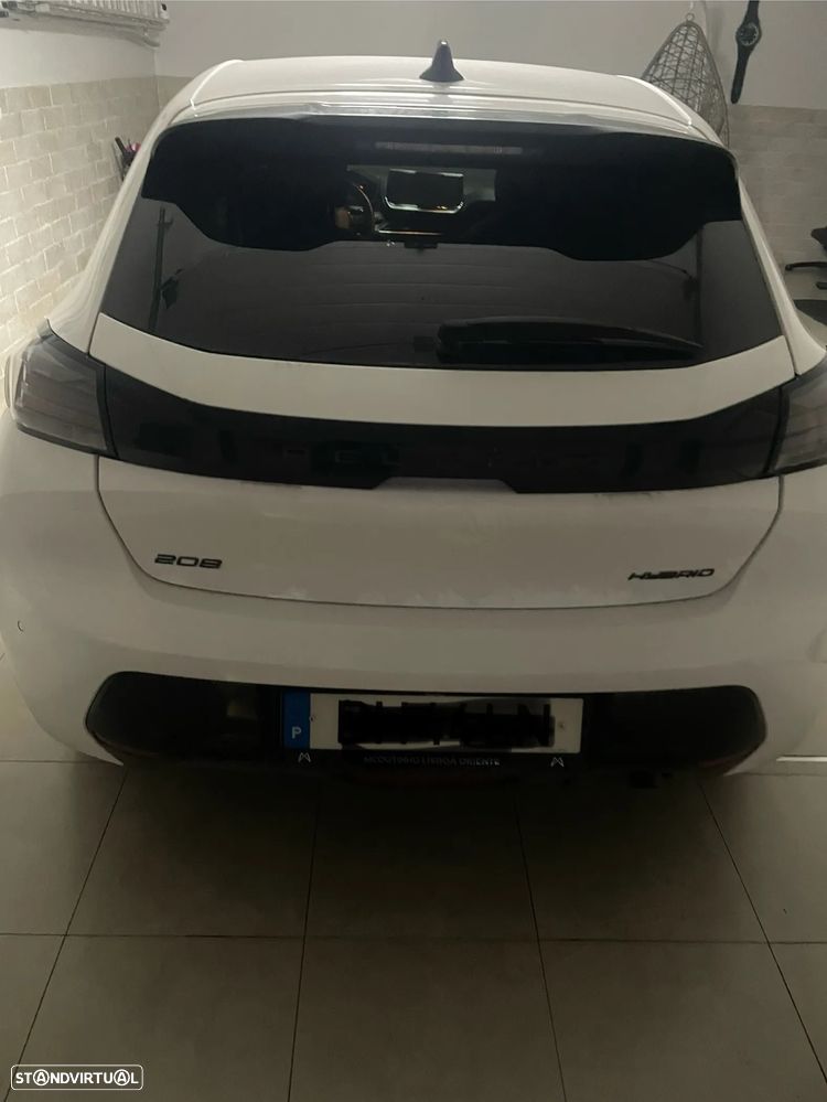 Peugeot 208 1.2 Hybrid Allure e-DCS6 - 4