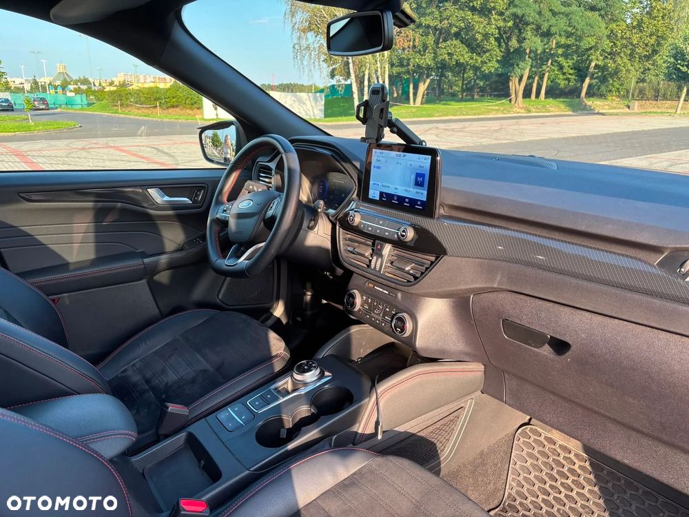 Ford Kuga 2.0 EcoBlue AWD ST-Line X - 27