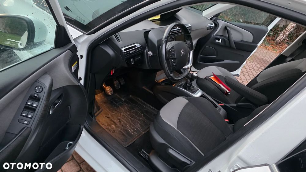 Citroën C4 Picasso BlueHDi 120 Exclusive - 28